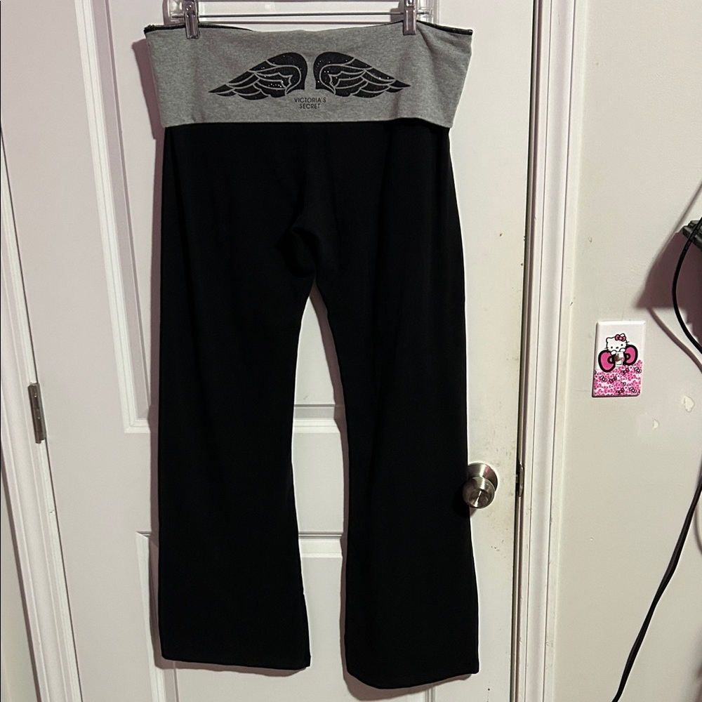 Victoria’s Secret fold over yoga pants - Picture 1 of 6